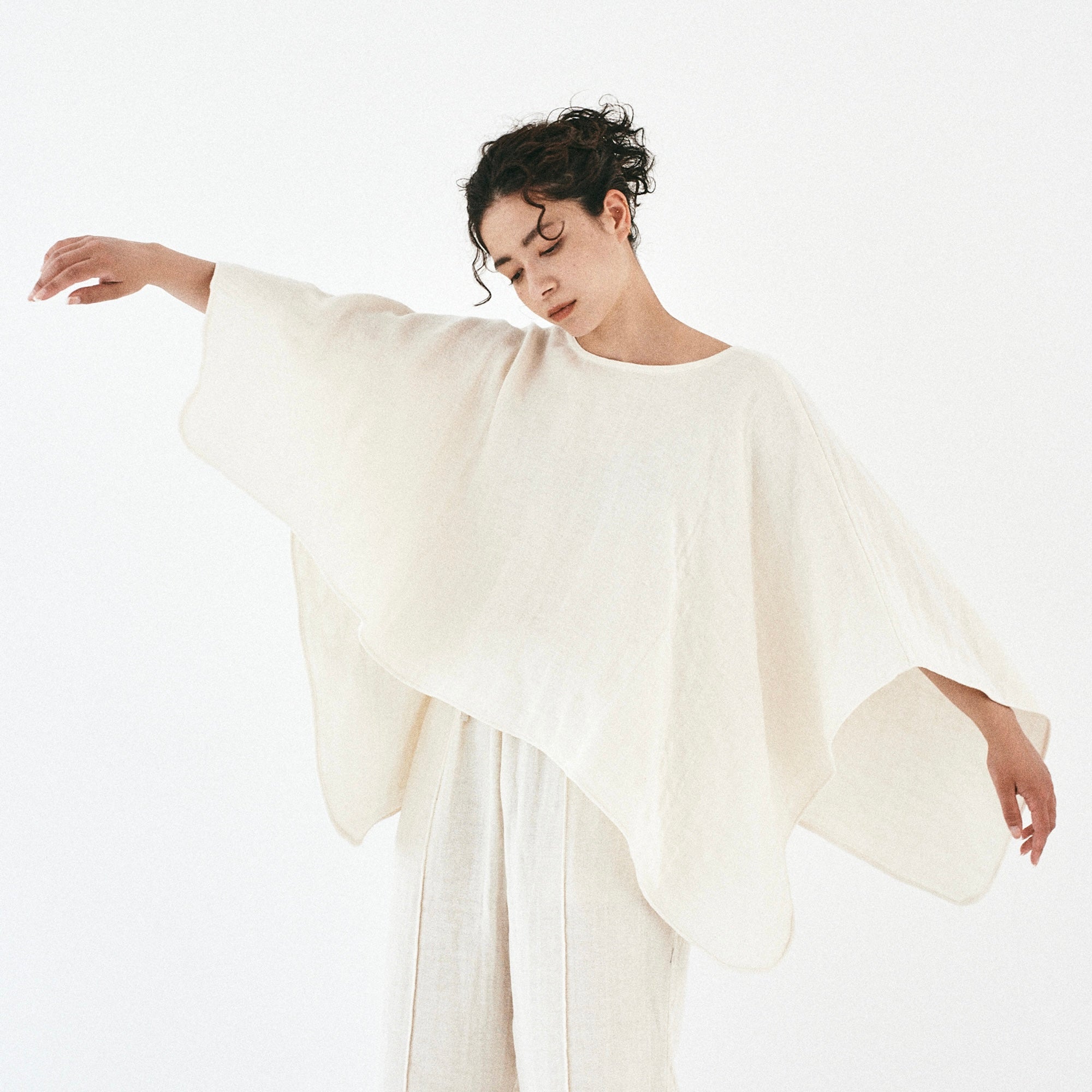 niella gauzy poncho