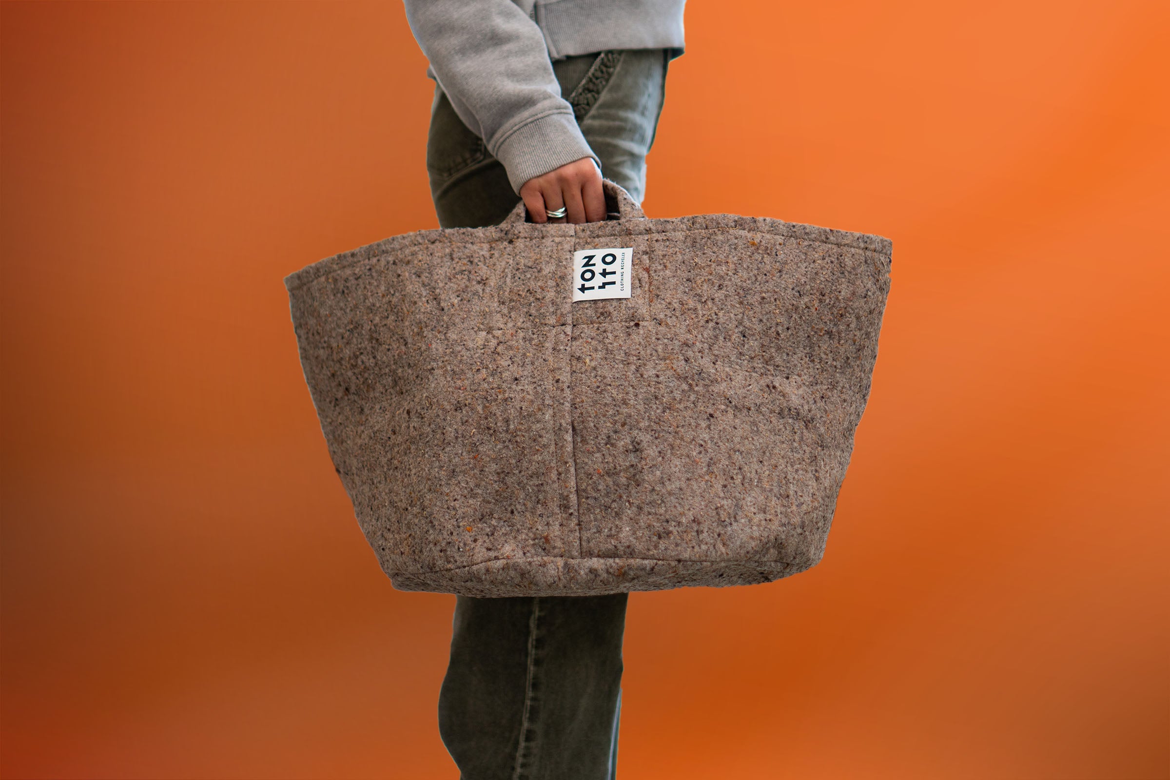 TONITO FELT POT TOTE - L