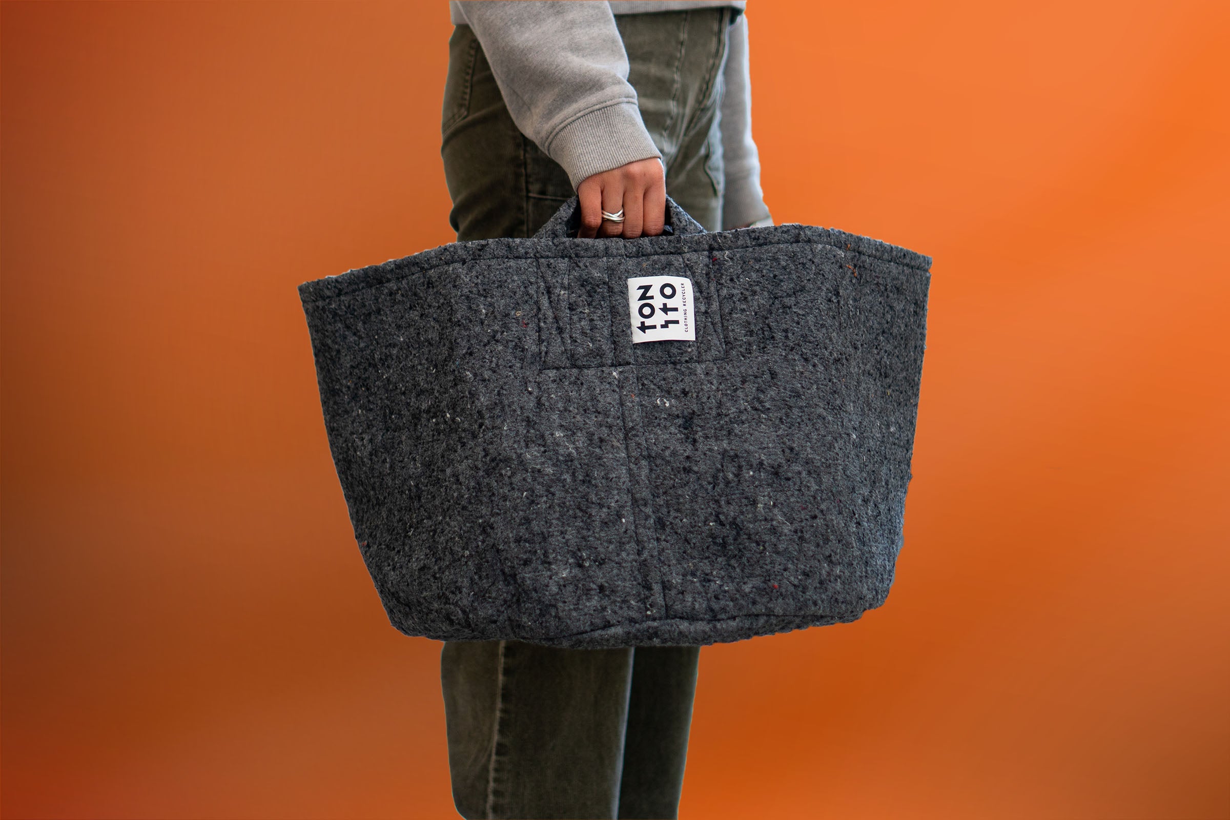 TONITO FELT POT TOTE - L