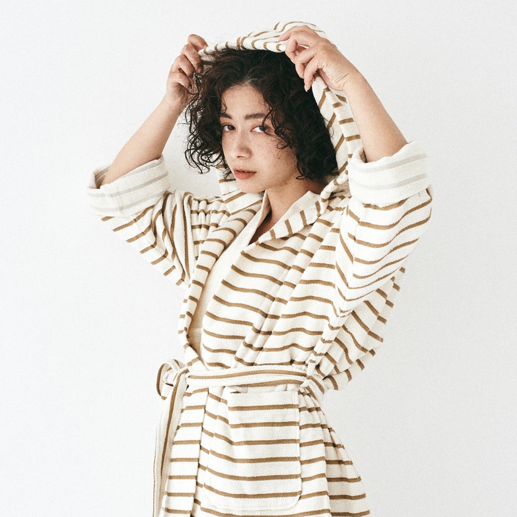 Pile Border Hoodie Gown